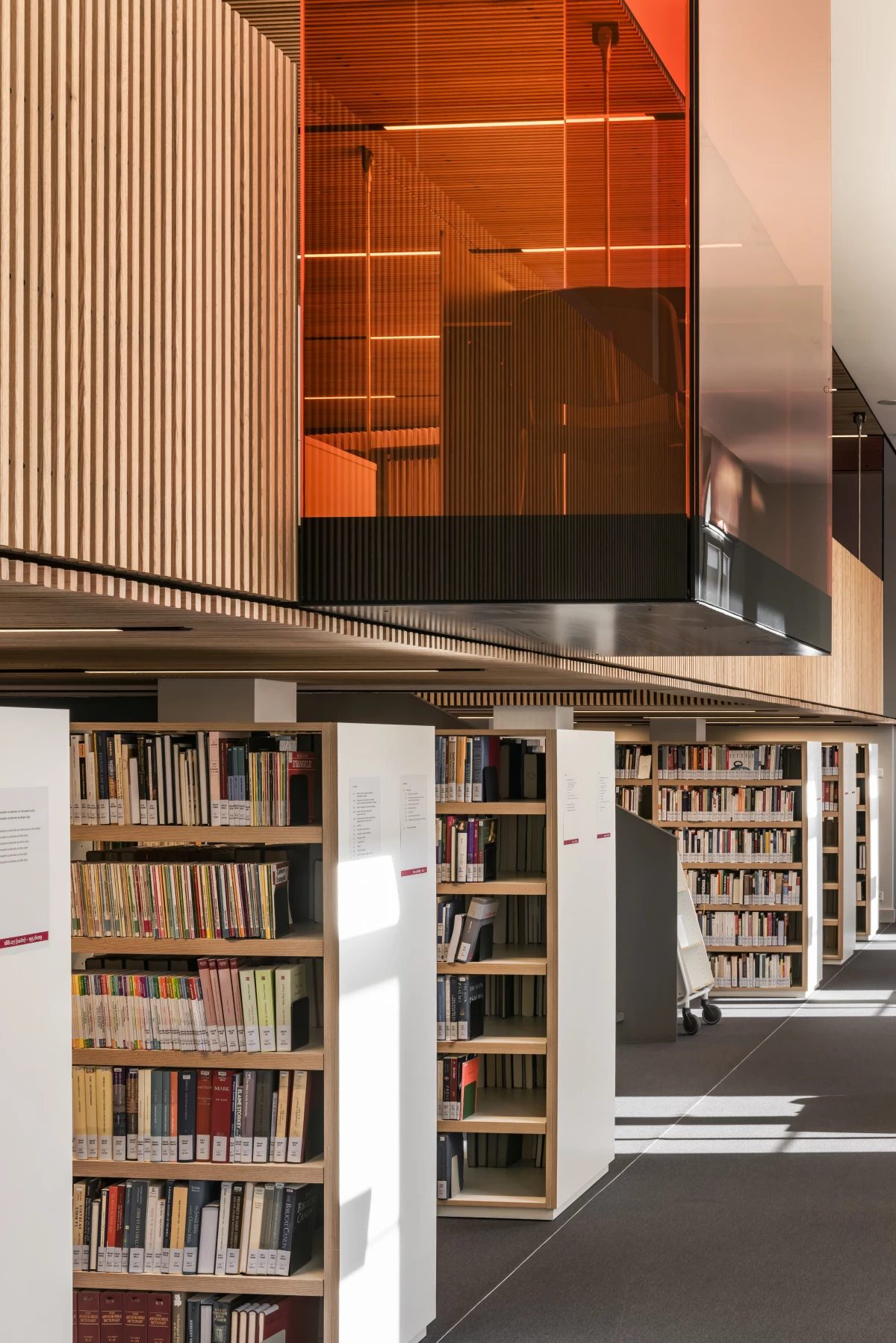 Bibliothèque de l'université de Genève _ Site des Bastions