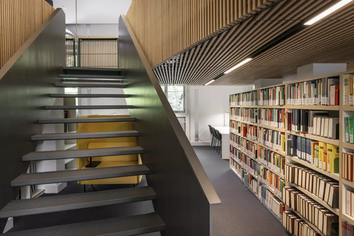 Bibliothèque de l'université de Genève _ Site des Bastions